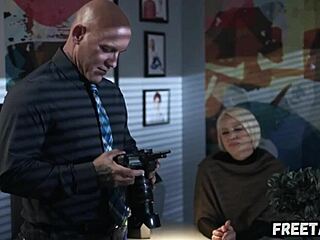 during my photoshoot this hot blonde milf got railed hard full movie