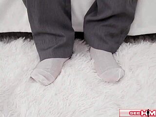 Rich da piper explodes cum in paisley paige's mouth after interracial blowjob