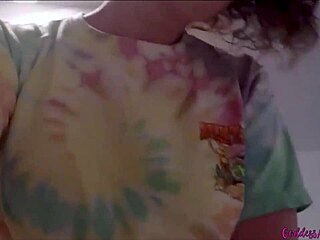 worship this dripping pissy shaved pussy now