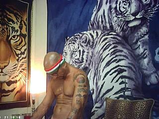 maxxx loadz strokes monster cock backstage with italian porn machine