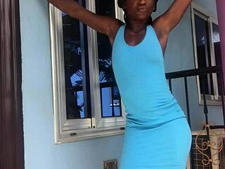 Crazy bitch shakes her ass wildly twerking on outdoor balcony.