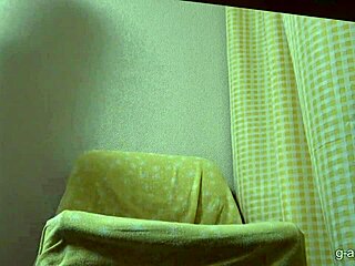 Clean thong girl masturbates wildly on webcam 😘