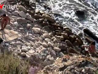 i love getting fucked by a stranger on the beach voyeur style 😍🌊