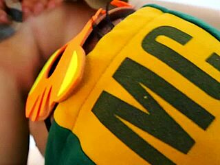 thai friend with benefits fucks tight pussy