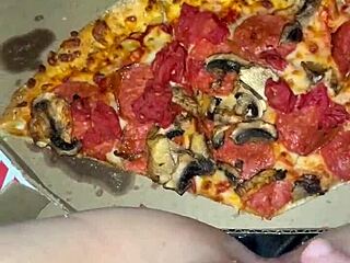 Kinky Arabic Pussy Stuffed with Pizza Ice Cream Fetish