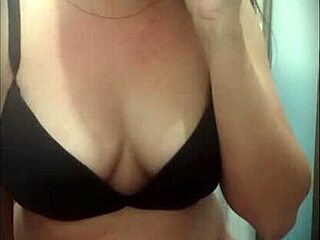 voyeur spies on argentine professor peeing pussy during mexico school trip