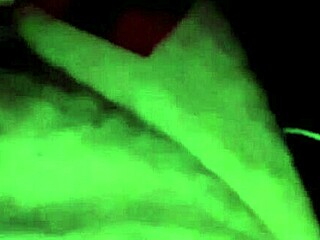 jerking off hidden on the bus to firegreen2 with huge tits flashing