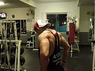 fitness milf vloog preps her athletic body 💪🔥😉