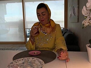 Horny Guy Pounds Big Ass Arab Milf In Hijab Anal