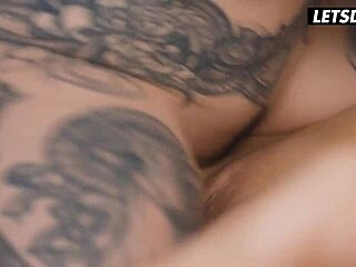 Milf Ivy Wolfe Lures Tattooed Roommate Arabelle Raphael Into Scissoring Orgasm