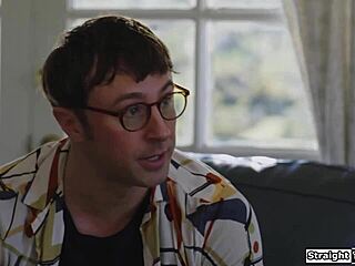 you get paid if i get laid so fuck her good