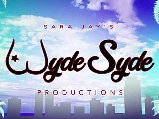 steamy jacuzzi licks with lala ivey and her big ass milf friend 😍👅💦