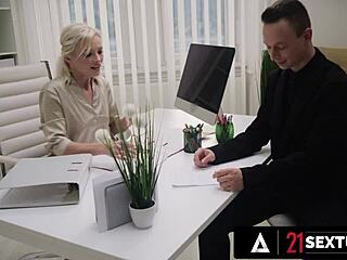 i peed then fucked coworker wildly