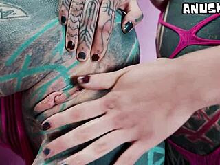 bold whipping strap-on lesbian bdsm squirting orgasm