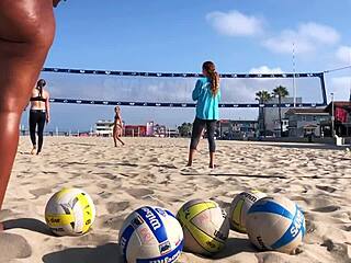 Ever seen a big booty African volleyball babe shake it?