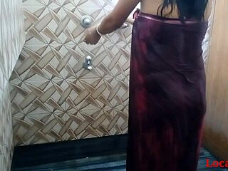 indian bhabi moans in bathroom fuck with red towel