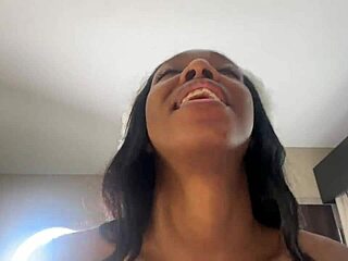 Naughty elf munro blaxxx ebony lingerie ride