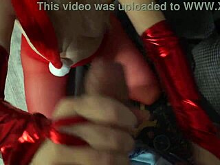 laura's horny in christmas pantyhose wanna blowjob present?