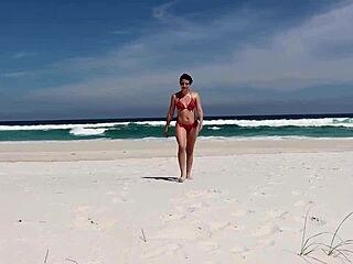 she deepthroated me on the beach with everyone watching
