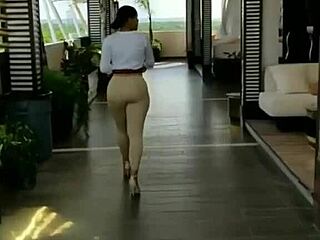 instagram big ass chicas workout hard in tight leggings