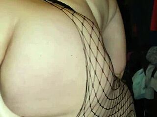 milf conquers huge dildo in mirror view