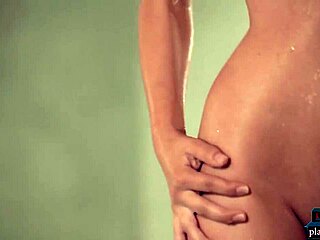 I love watching all-natural playboy milfs Jessica Vaughn and Samantha Autumn solo