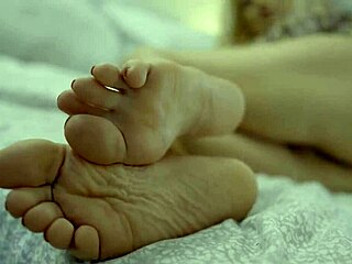horny foot milf fingers pussy asshole and licks sexy toes solo play