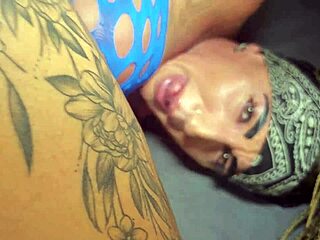 Vacuum pump stretches milf's clit and pussy to huge squirting limits 💦