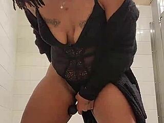 sneaky grocery store solo play turns to roadside pee flash and saggy tits reveal on highway