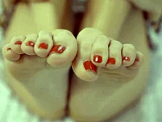 horny foot milf fingers pussy asshole and licks sexy toes solo play