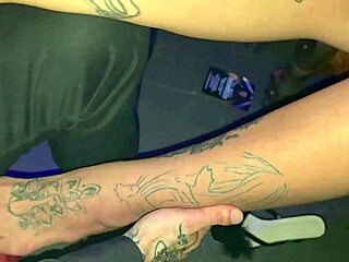 pro foot fetishist worships feet at swing club real amateur