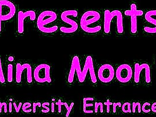 Mina Moon's kinky Tampa university physical fetish exam! 🏥👣🔥