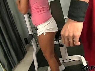 Fit amateur milf swallows massive facial cumshot
