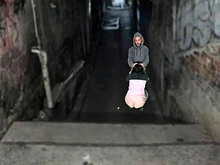 Morena transa favela morro dono baile funk dirty rough outdoor public slut
