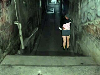 Morena transa favela morro dono baile funk dirty rough outdoor public slut