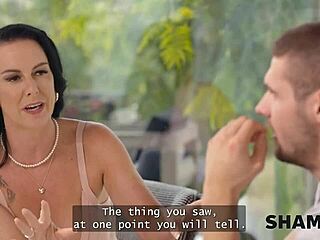 Texas Patti sneaks fence blowjobs discreetly