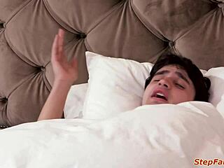 Morning Wood Relief with Deepthroat Milf Action