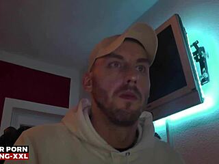 prollking xxl alpha sniffing my monster cock in sneakers socks fetish