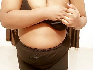 Hey check out this sexy Indian Jharkhand babe's curves