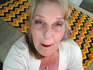 Peckerwood princess dawnskye1962 does ir roleplay humiliation with ass shaking and cock sucking 😈🍑💋