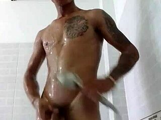 Straight Vietnamese guy shares his hot amateur action 😏🇻🇳