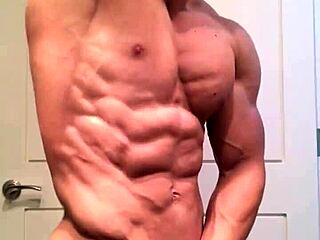 throwback to my best look before arnold classic amateur 😎💪