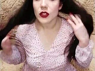 Horny brunette lammy pixel begs to cum hard tonight