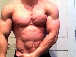 throwback to my best look before arnold classic amateur 😎💪