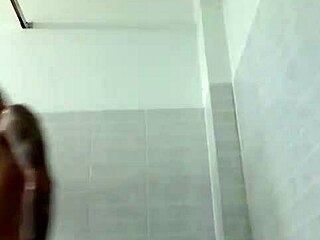 Straight Vietnamese guy shares his hot amateur action 😏🇻🇳