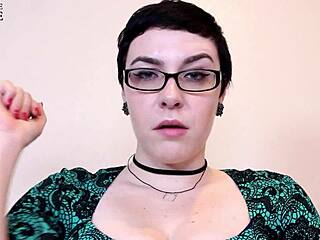 i'm the dinner party bitch now cum on my face close up