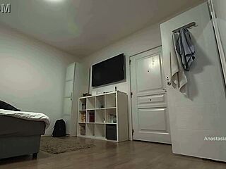dropping towel naked for delivery guy outdoor flash