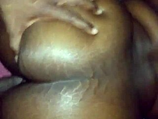 bbw casting babe shakes huge ass on bed 😍🍑