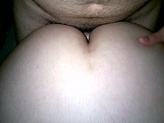 Novinha do Rabão Dando de Quatro Gostoso Pra Mim?