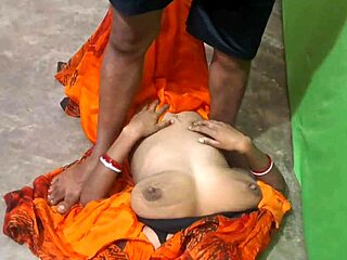 indian couple's first night workout turns into hard pussy gaping fuck
